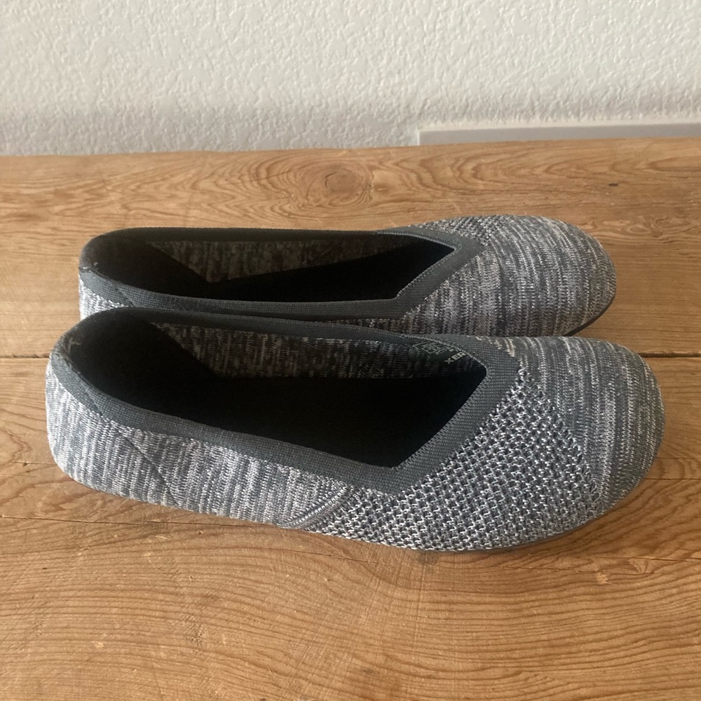 9.5 XERO Shoes Phoenix Knit Flats - Picture 3 of 4